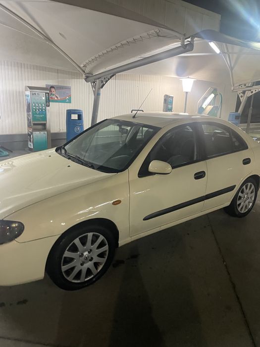 Nissan Almera 2.2