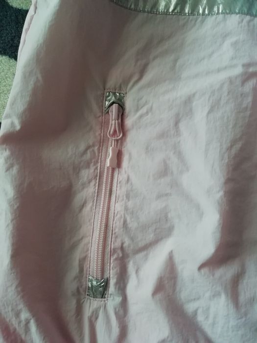 Легка курточка-вітровка sinsay. 158 р.