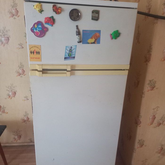 Продам холодильник