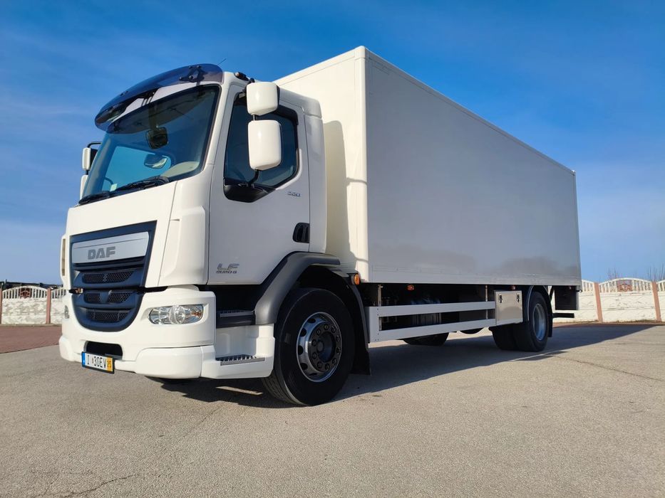 DAF DAF LF 250 / FA 290 / Izoterma / Winda / Holandia / Przebieg 241000 km /18 palet  Sprowadzony z Holandi/ Przebieg 241000 km