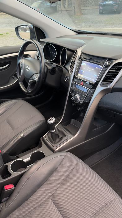 Hyundai i30 1.6 CRDi Style — Muito Equipado