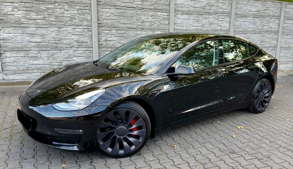 tesla model 3 2022 Perfomance