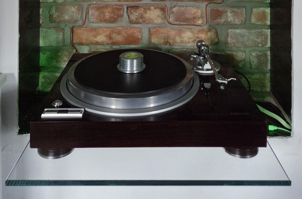 Gramofon Kenwood KD-700D