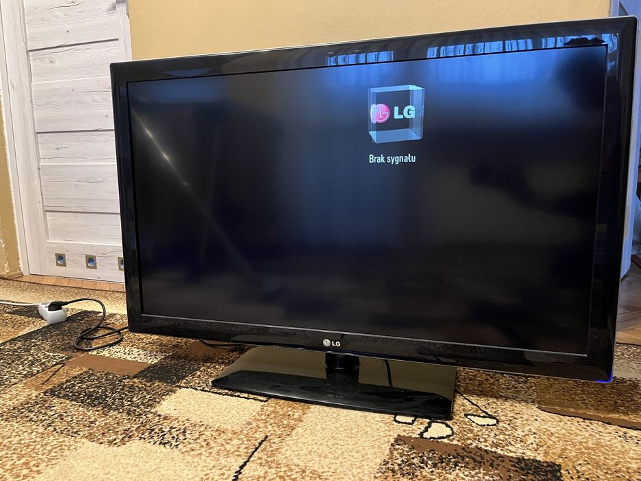 Telewizor LG 42LD650 42 cale full HD sprawny