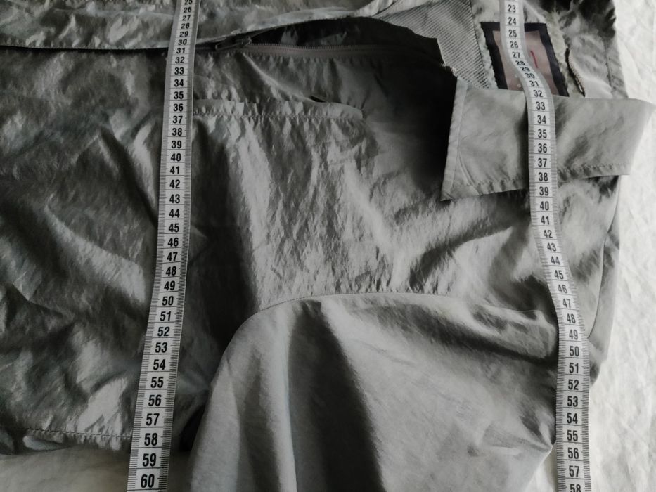 Жіноча куртка вітровка Apriori