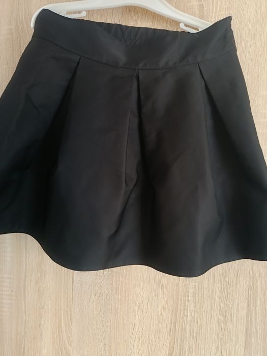 Elegancka spódniczka dla dziewczynki roz 128