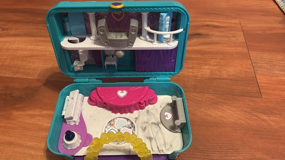 Zestaw Polly pocket zabawek i figurek centrum handlowe plus 2 zestawy