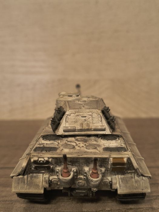 Modelismo militar  Blindado King Tiger camuflado de Inverno