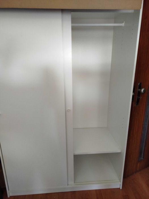 KLEPPSTAD Roupeiro c/portas deslizantes, branco, 117x55x176 cm