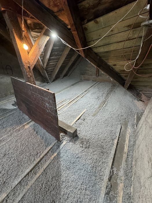 Ocieplenie poddasza pianą PUR – Morąg | Darmowa wycena