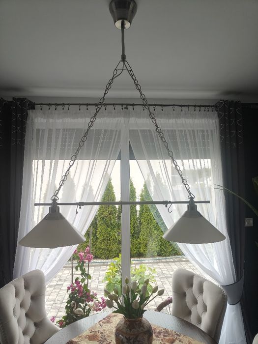 Lampa wisząca nad stół