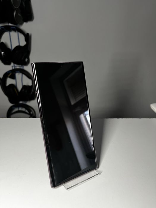 Телефон Samsung Galaxy S22 Ultra 8/128gb DEMO