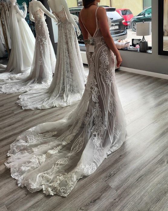 Piękna suknia ślubna