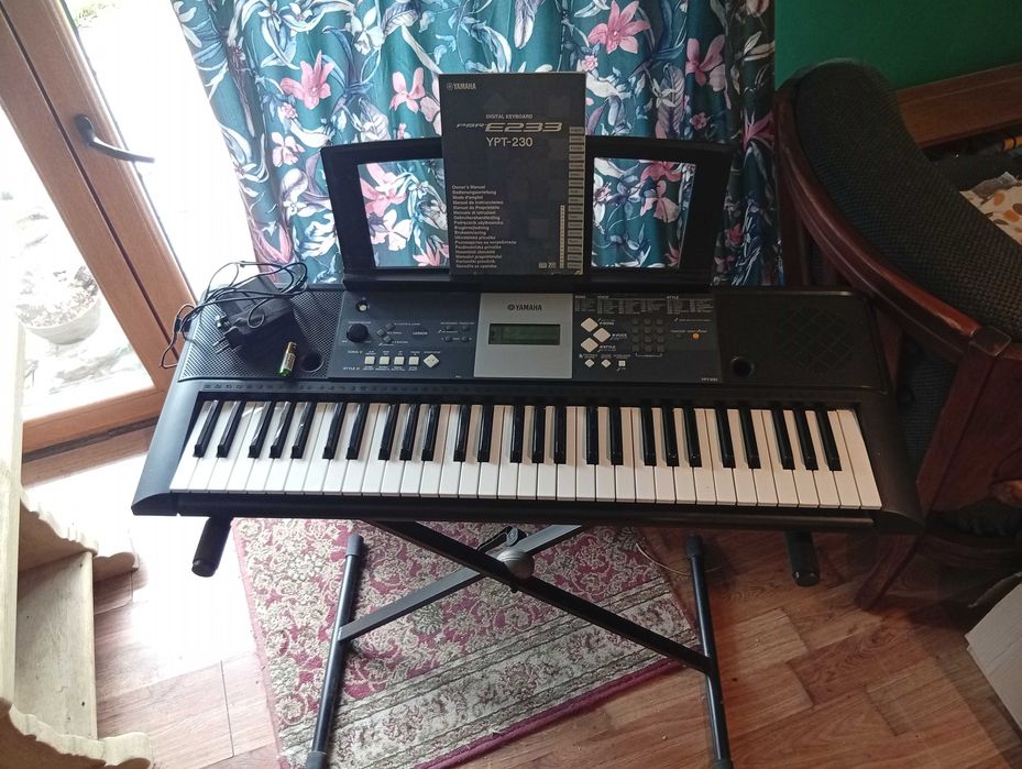 Keyboard Yamaha PSR-E233