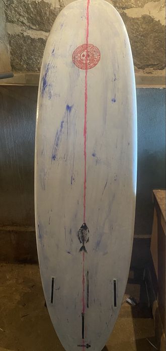 Prancha de Surf 6’5” Hand Shaped – 33L – Excelente para Todos os Níveis