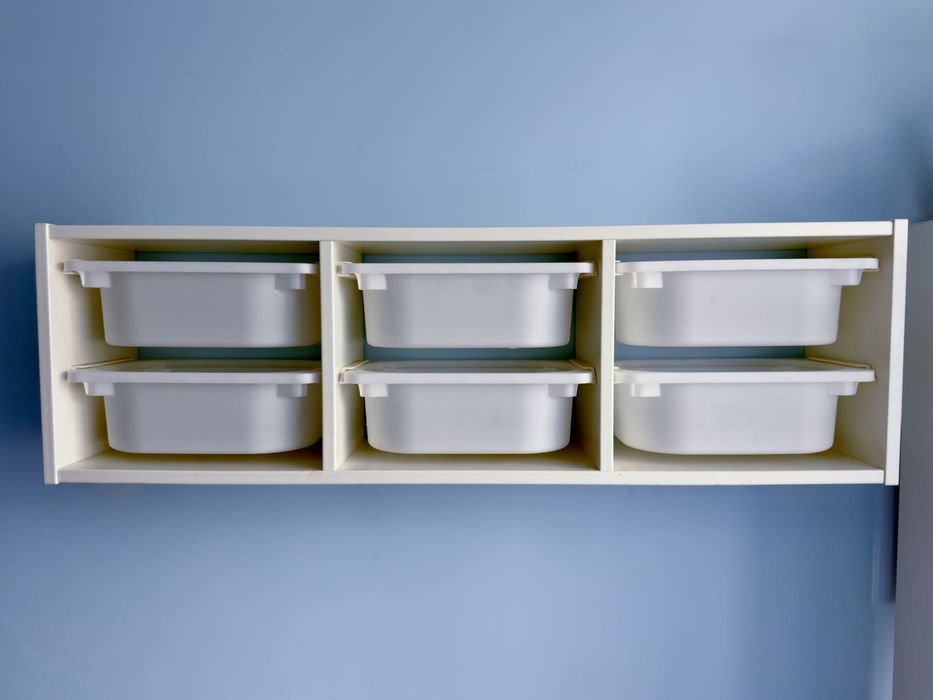 TROFAST Szafka ścienna IKEA z 6 pojemnikami plastikowymi