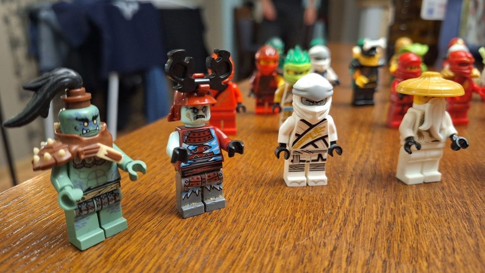 Lego Ninjago 33szt Minifigurki Kaźmierz • OLX.pl