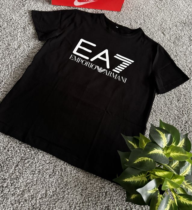 Футболка EMPORIO ARMANI / EA7 / Футболка Армані / Armani Exchange