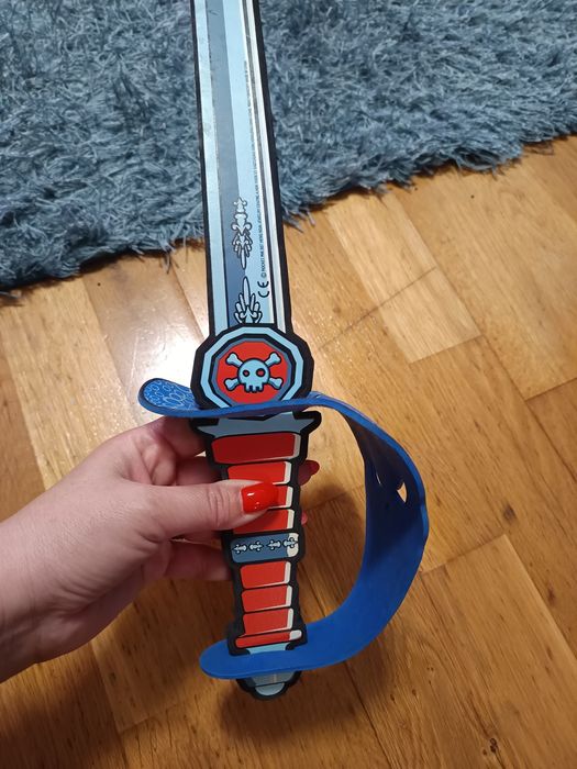 Espada de Pirata Caveira Azul – Super Segura