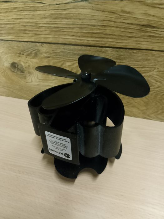 Model HL-600E to termoelektryczny wentylator kominkowy,