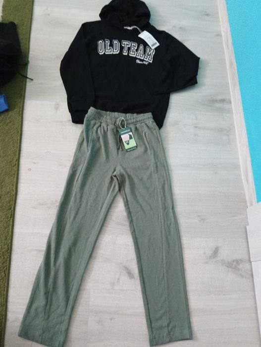 Bluza i spodnie r.152 coccodrilo