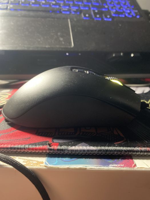 Rato razer deathadder V2