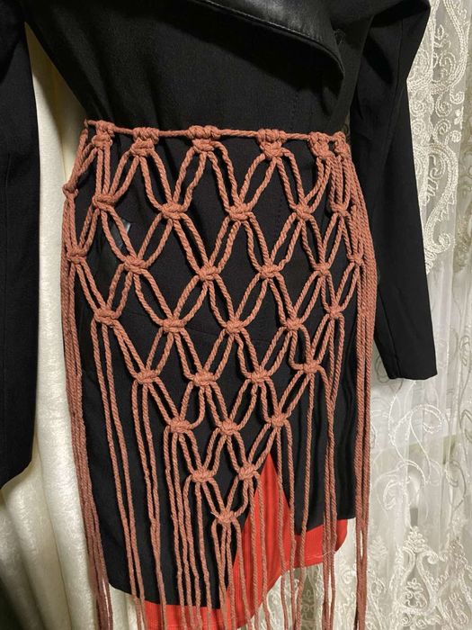 Пояс з макраме, фартух, припинда. Чокер, плечова накитка