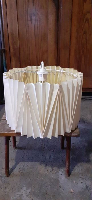 Lampa biala ikea