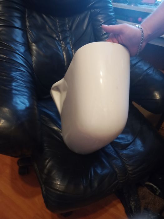 Postument krótki wiszący pod umywalkę