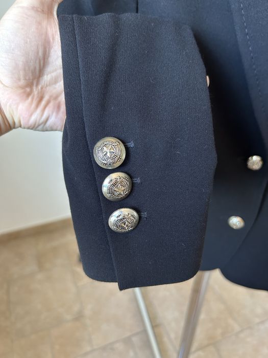 Blazer preto cintado da Ana Sousa