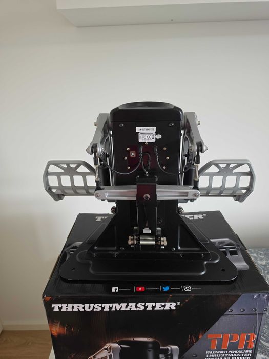 TPR: Thrustmaster Pendular RUDDER