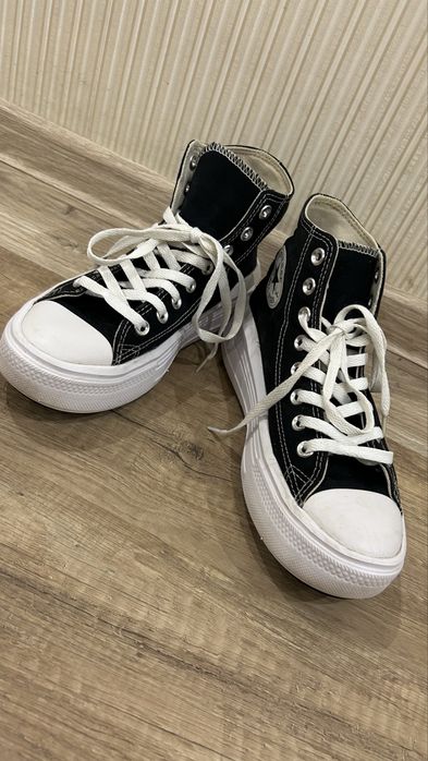 Продам кеды Converse