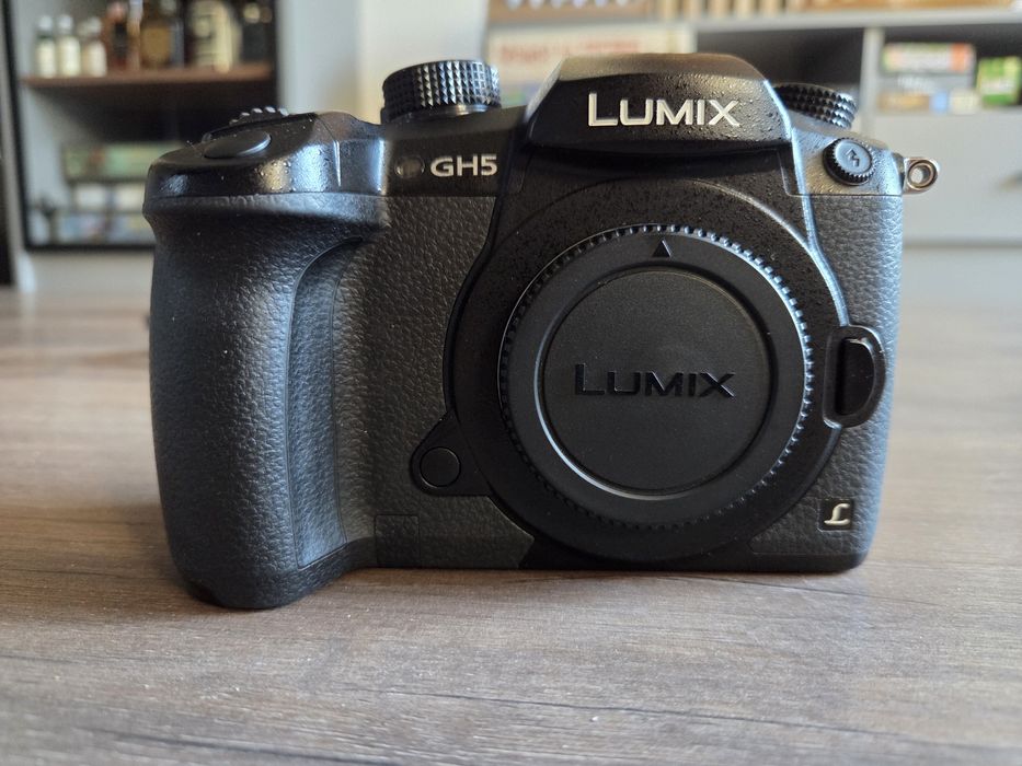 Panasonic Lumix GH5 + Lumix GX VARIO 12–35mm F2.8 II | komplet