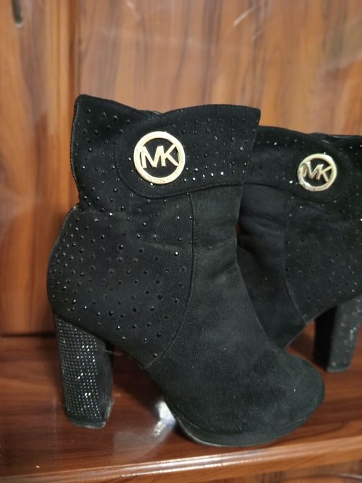 Черевики весна осінь замшеві