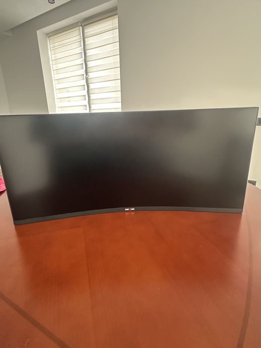 Монітор QUBE Overlord 34''