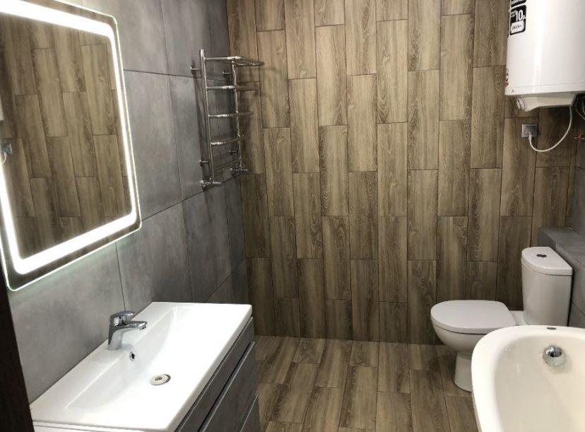 210/2 Сруб с бассейном баней и чаном