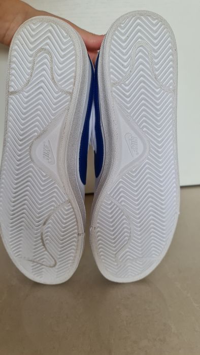 Nike Court Royale