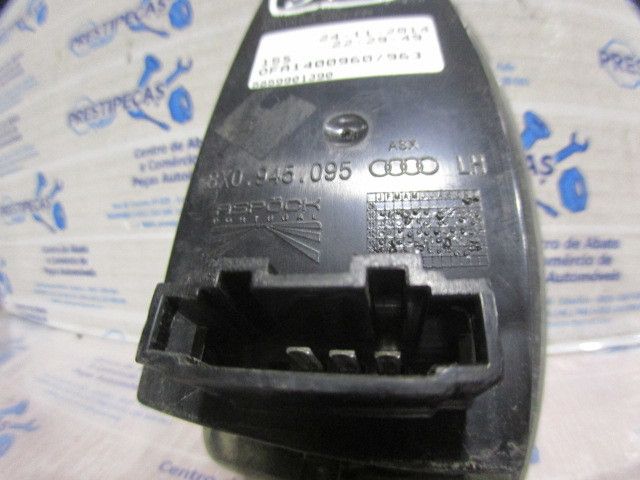 Farolim esquerdo AUDI A1 Sportback (8XA, 8XF)