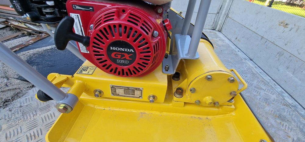 Zagęszczarki jednokierunkowe Husqvarna/Dro-Masz