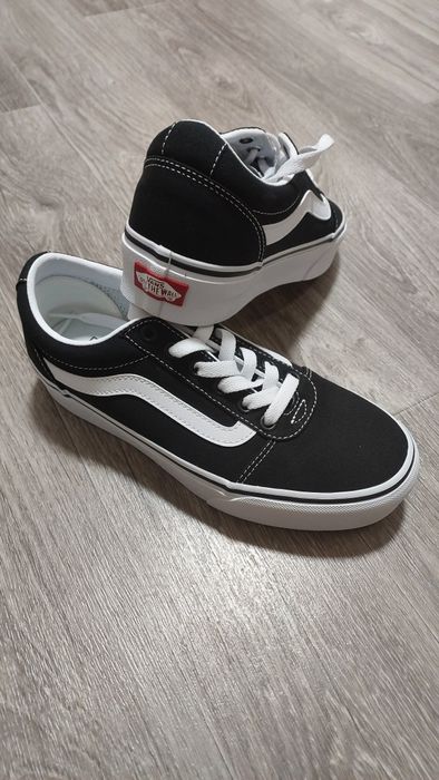 Vans Ward Platform Sneaker