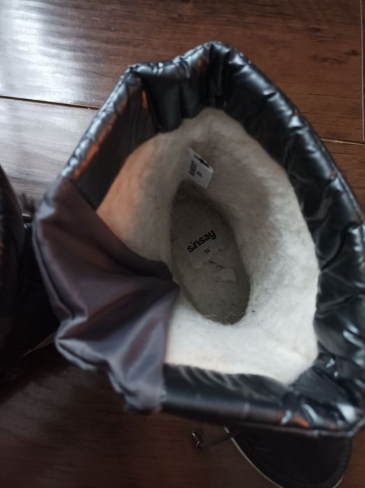 Srebrne buty dziewczęce śniegowce rozmiar 31 Sinsay