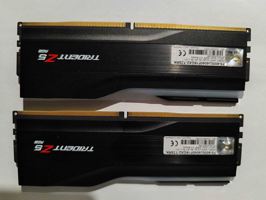 Memória RAM G Skill Trident Z5 RGB 32GB (2x16) DDR5 6000MHz CL40