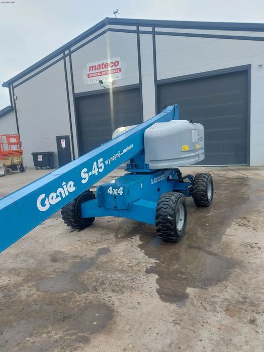 Genie S-45  Podest teleskopowy Spalinowy