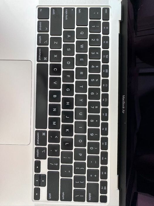 Apple Macbook Air i3 - 8GB - 256GB