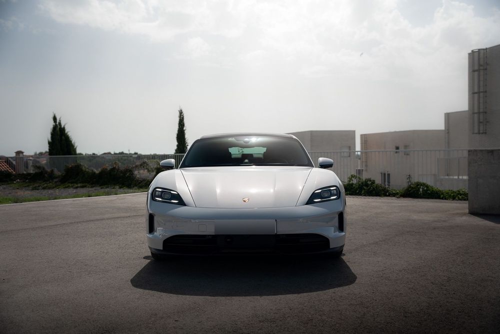 Porsche Taycan Bateria Performance Plus