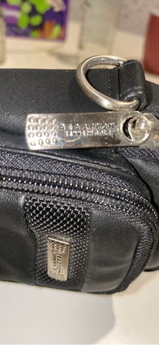 Futerał , saszetka firmy Kenneth Cole