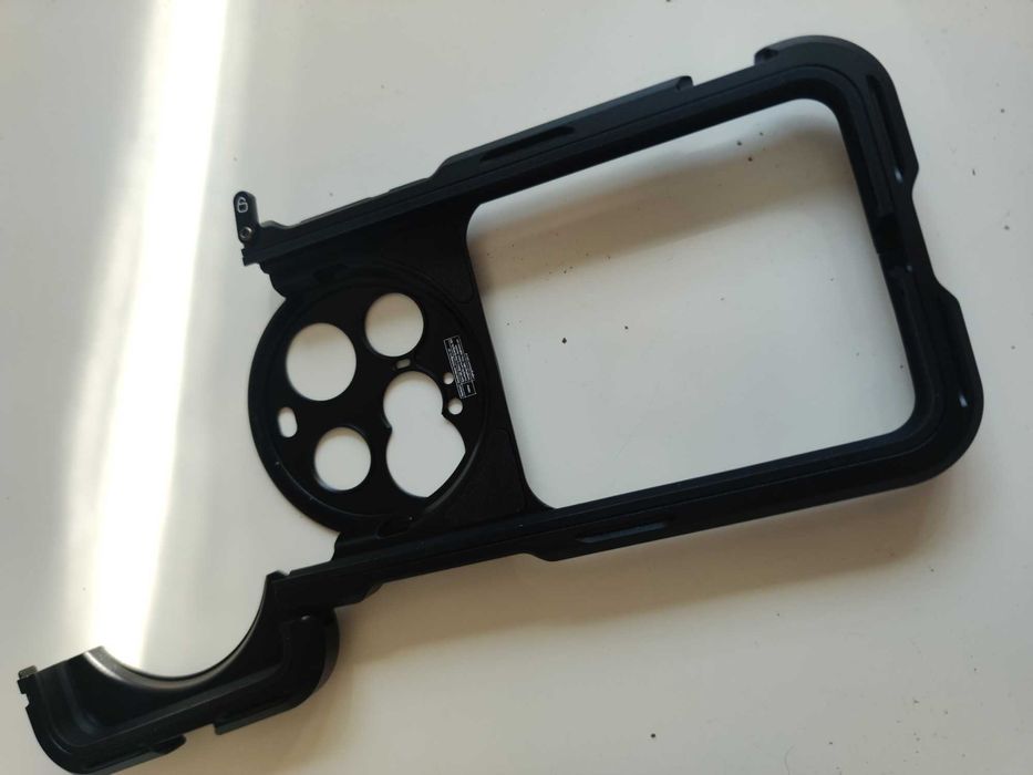 Xiaomi 15 Ultra + 3 Cases + 90W Turbo Charger – New64551893812355124