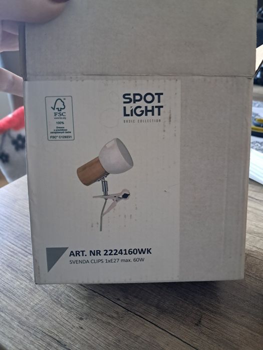 Nowa lampka biało beżowa