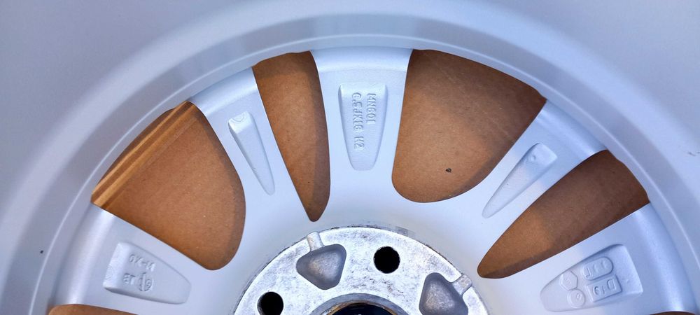 Felgi aluminiowe OXXO KIA/HYUNDAI/MAZDA i inne 6.5x16, 5x114,3 ET50, 67.1