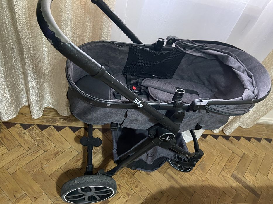 Carrinho bebe usado